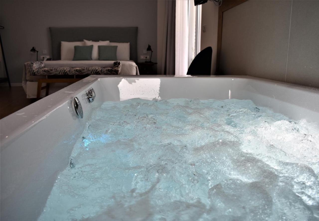 Balance Hotel Hriszí Aktí Haniá Kültér fotó